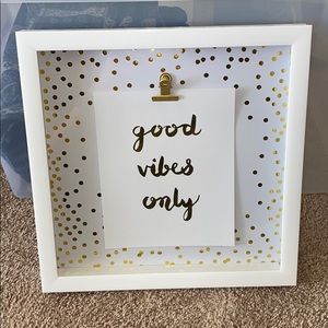 Good Vibes Picture Box